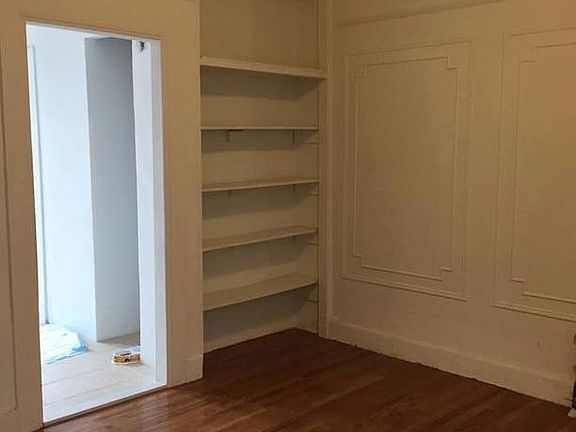 3rd image of 1513 Jefferson Ave APT 3L