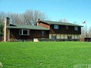 1750 Sand Rd, Port Austin, MI 48467