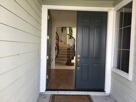 4th image of 3354 Beretania Way