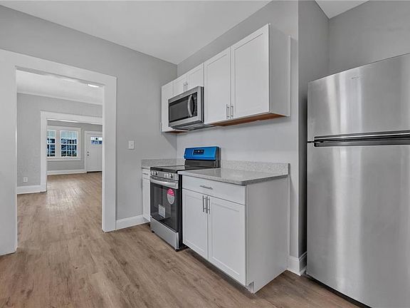 5th image of 3941 Omohundro Ave #1