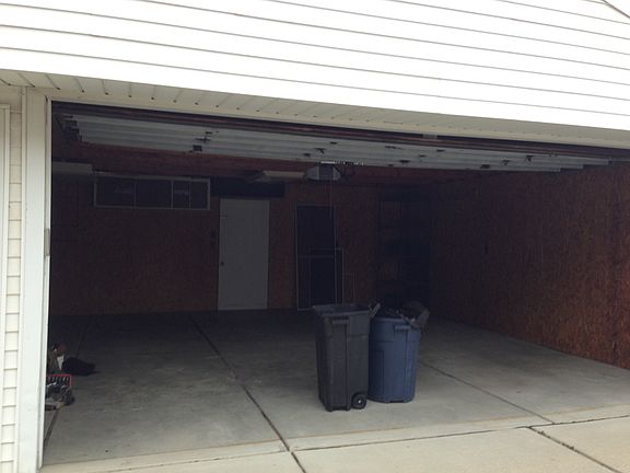 3rd image of 20307 Lochmoor St