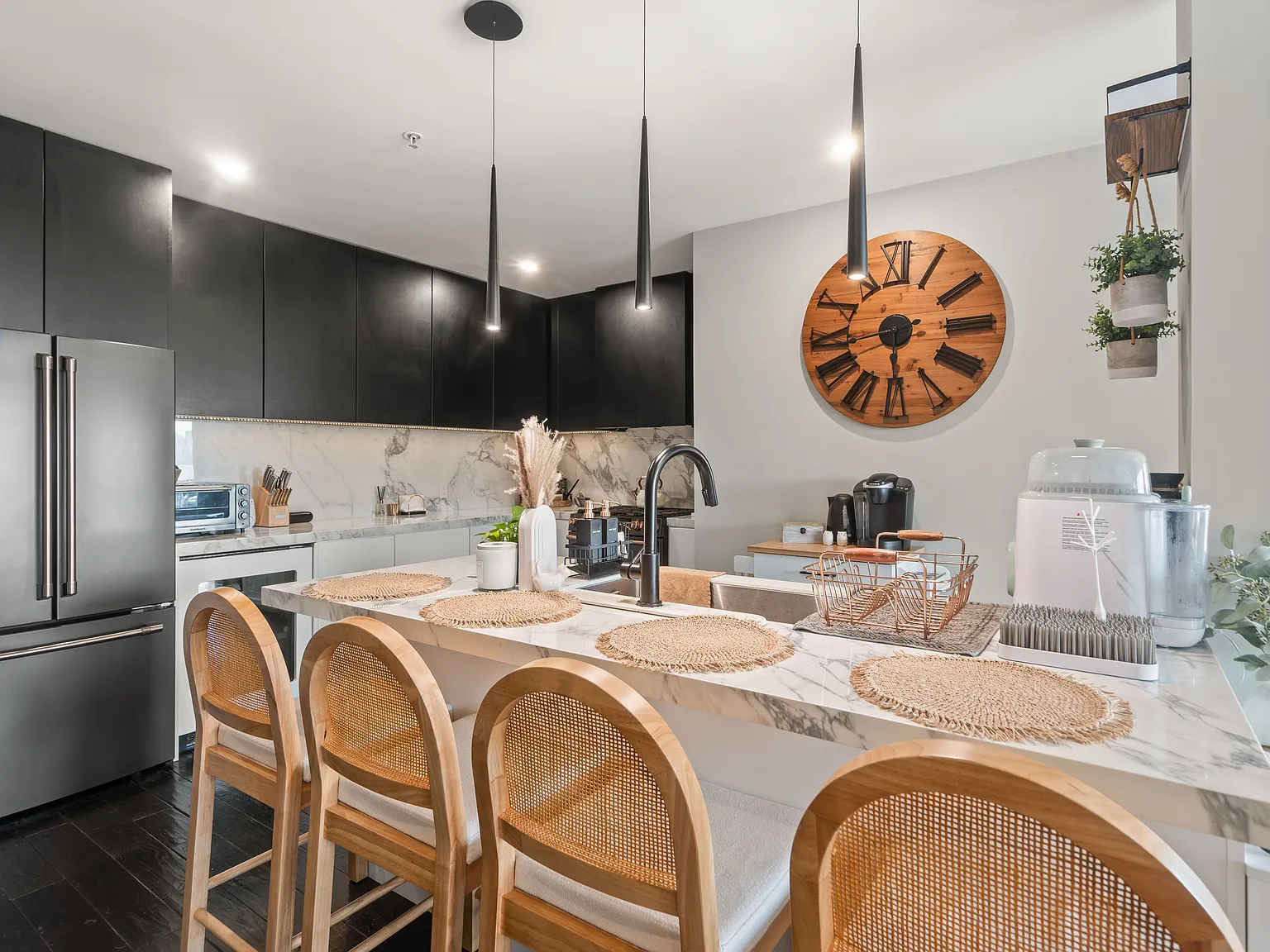 2 bed, $4,500 — Photo 4