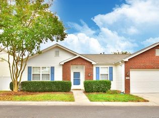 8678 Meadowmont View Dr, Charlotte, NC 28269