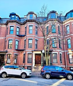 58 Chandler St, Boston, MA, 02116