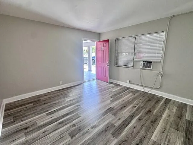 2 bed, 1.0 bath, 800 sqft, $1,250 — Photo 4