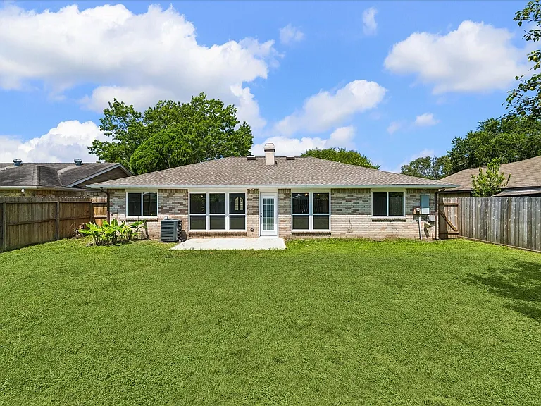 10111 Limewood Ln — Photo 15