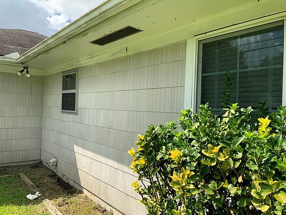4th image of 3303 Avenue L