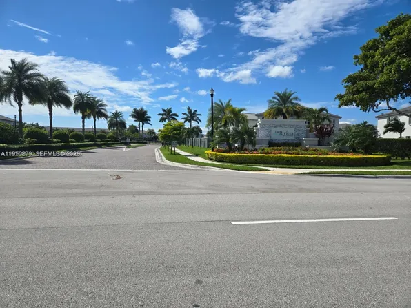 2615 SE 12th St #0, Homestead, FL 33035