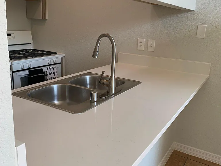 11640 Scott Simpson Dr — Photo 10