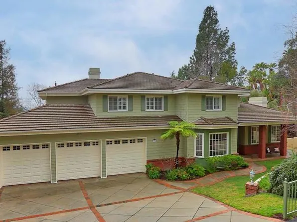 1326 Journeys End Dr, La Canada Flintridge, CA 91011