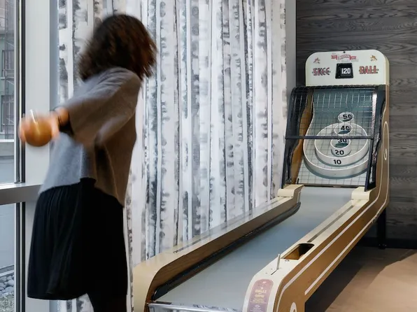 225 East 39th Street image 20 of 25