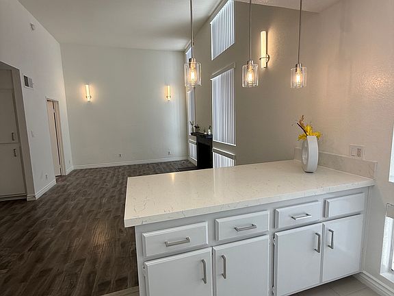 5th image of 1751 S Bentley Ave APT 7