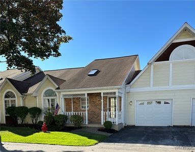 42 Spicebush Ln, Buffalo, NY, 14221