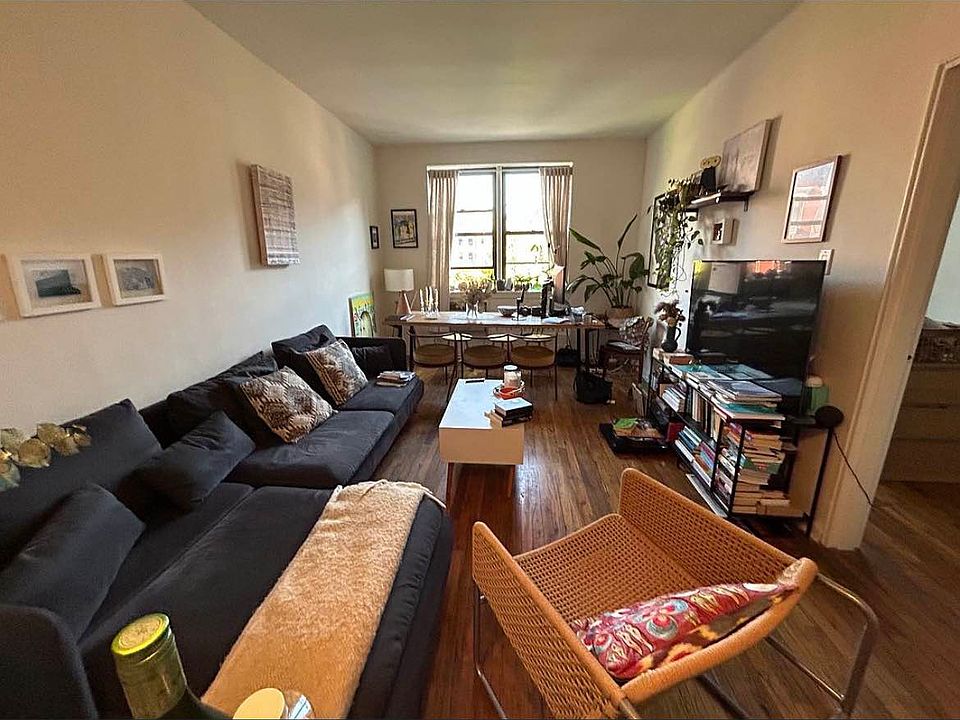 1st image of 100 Sullivan St APT 5A