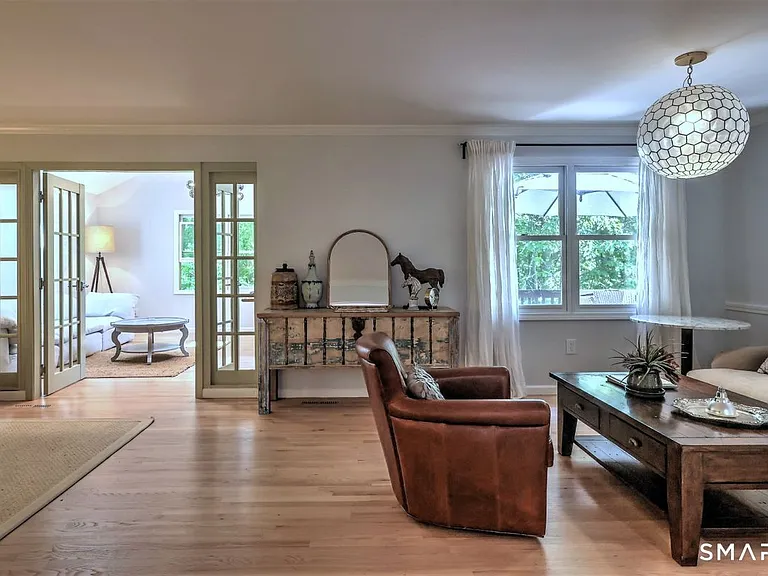 9 Canterbury Rd #9 — Photo 9