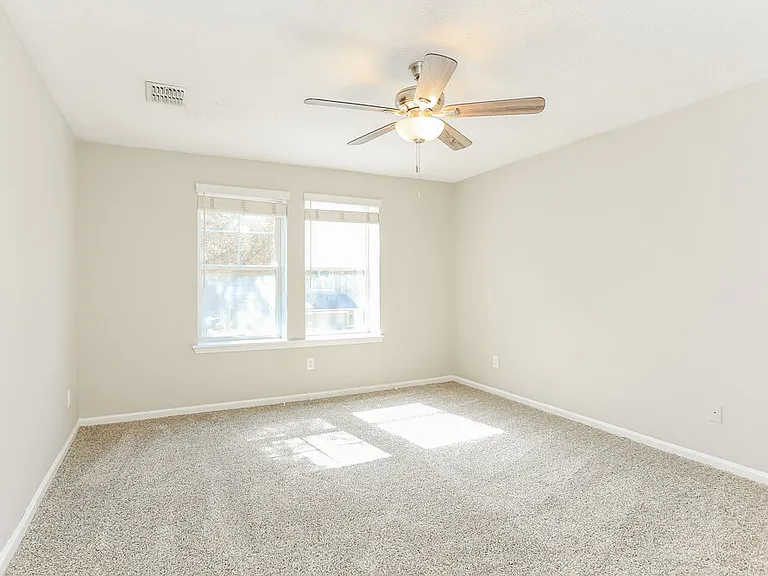 6177 Casterbridge Rd — Photo 10