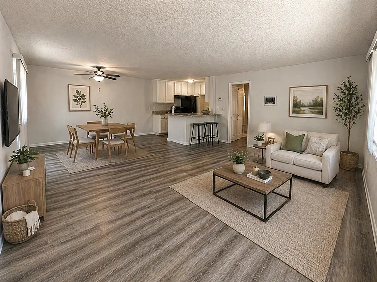 685 E Vista Chino #G2 — Photo 5