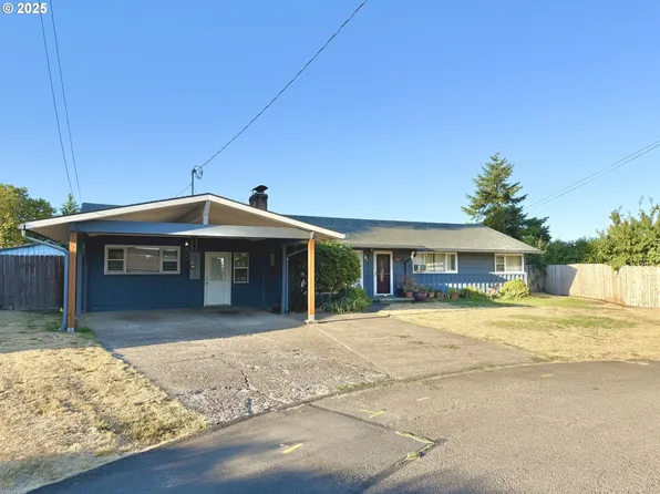 901 E Green Valley Dr, Newberg, OR 97132