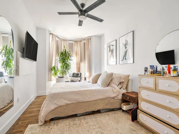 147 Conselyea Street image 1 of 5