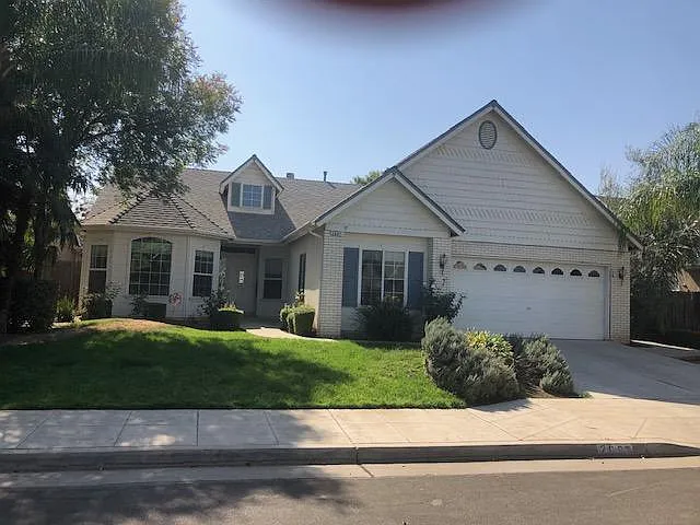 2687 E Kelso Ave photo 1