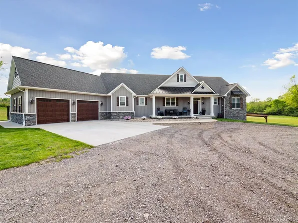 5330 Vassar Rd, Grand Blanc, MI 48439