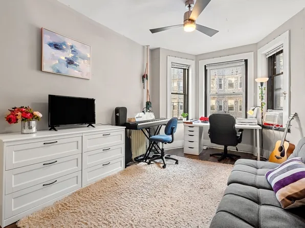 65 Burbank St APT 14, Boston, MA 02115