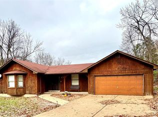 2512 Thunder Rd, High Ridge, MO 63049