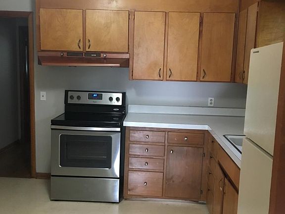 4th image of 1606 17th Ave S APT 6