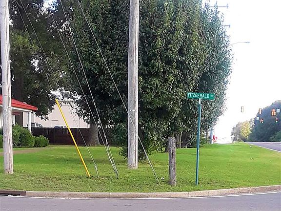 3rd image of 1502 Fitzgerald Dr