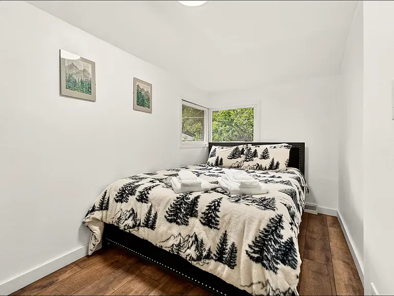 21504 Shady Ln — Photo 11