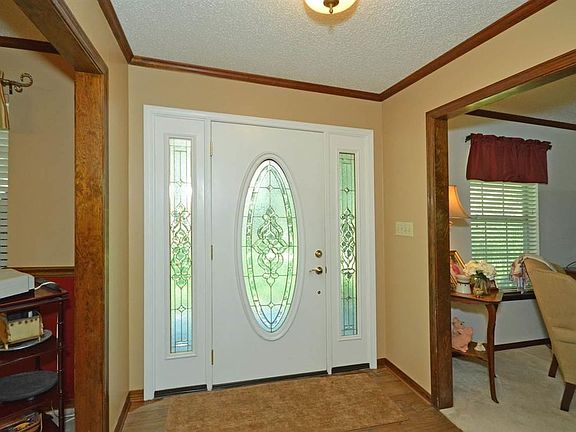 3rd image of 3321 Windy Oaks Dr