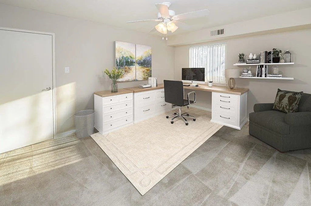 Kings Manor Apartment Homes — Photo 4