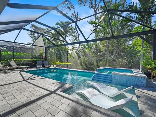 6343 Antigua Way, Naples, FL 34113