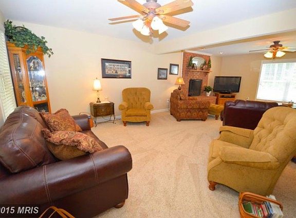 5th image of 124 Fawn Hills Dr