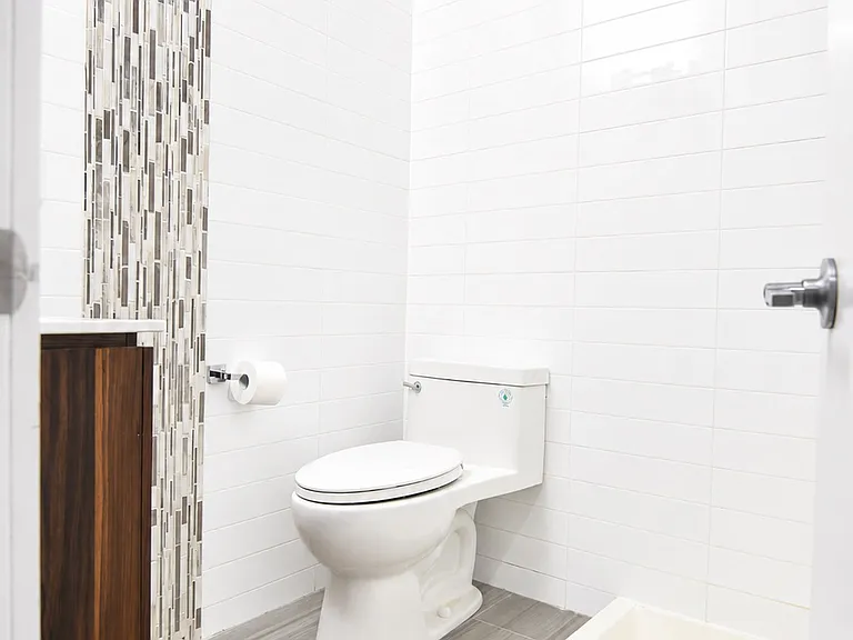 661 W 180th St #4B — Photo 9