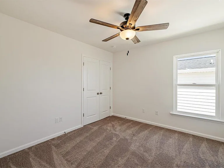 3712 Meadow Vista Ln — Photo 17