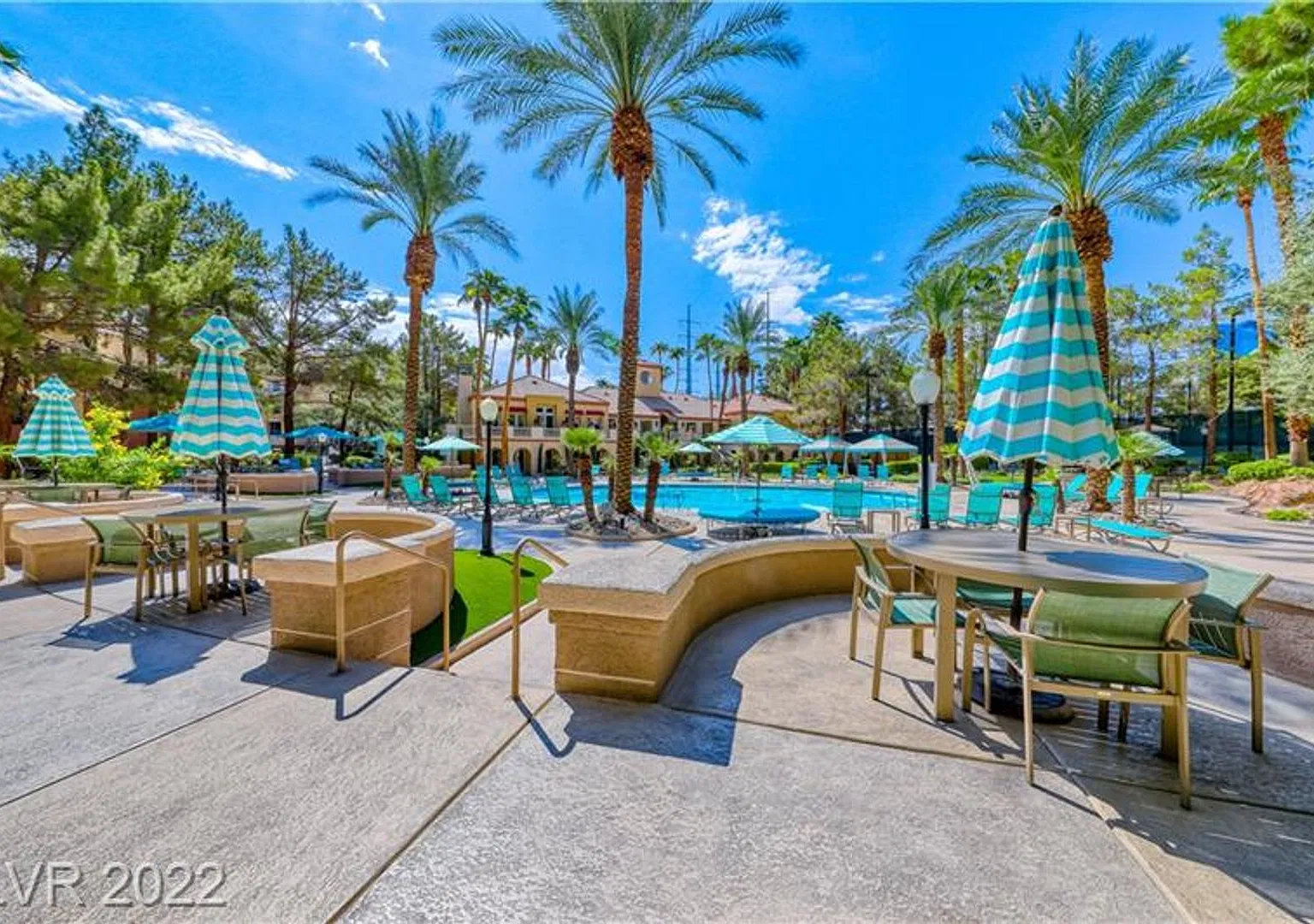Resort Style Studio in Guard Gated Meridian Community ! — Photo 4
