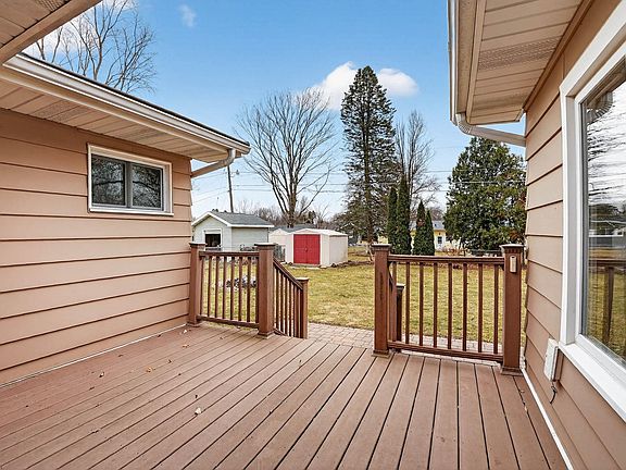 4th image of 1119 Rachael St