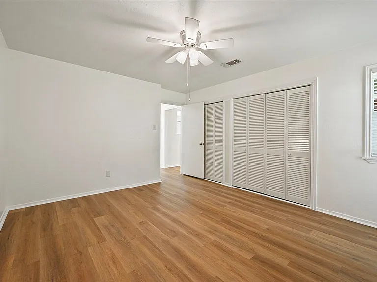 2800 Longmire Dr #9 — Photo 10