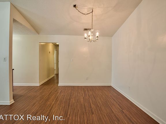 3rd image of 2436 Wren Hollow Dr