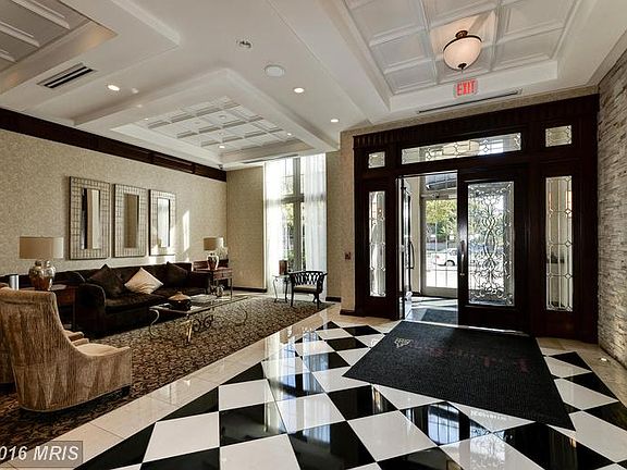Elegant Lobby with 24-hour Concierge