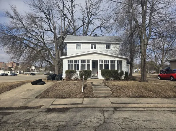 414 E Emerson St, Bloomington, IL 61701