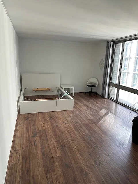 Studio, 472 sqft, $1,700 — Photo 3