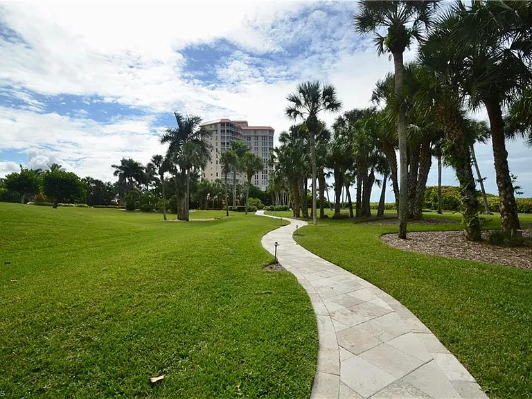 10851 Gulf Shore Dr #502 — Photo 36