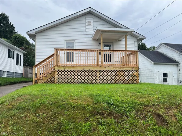 1010 27th St, Parkersburg, WV 26104