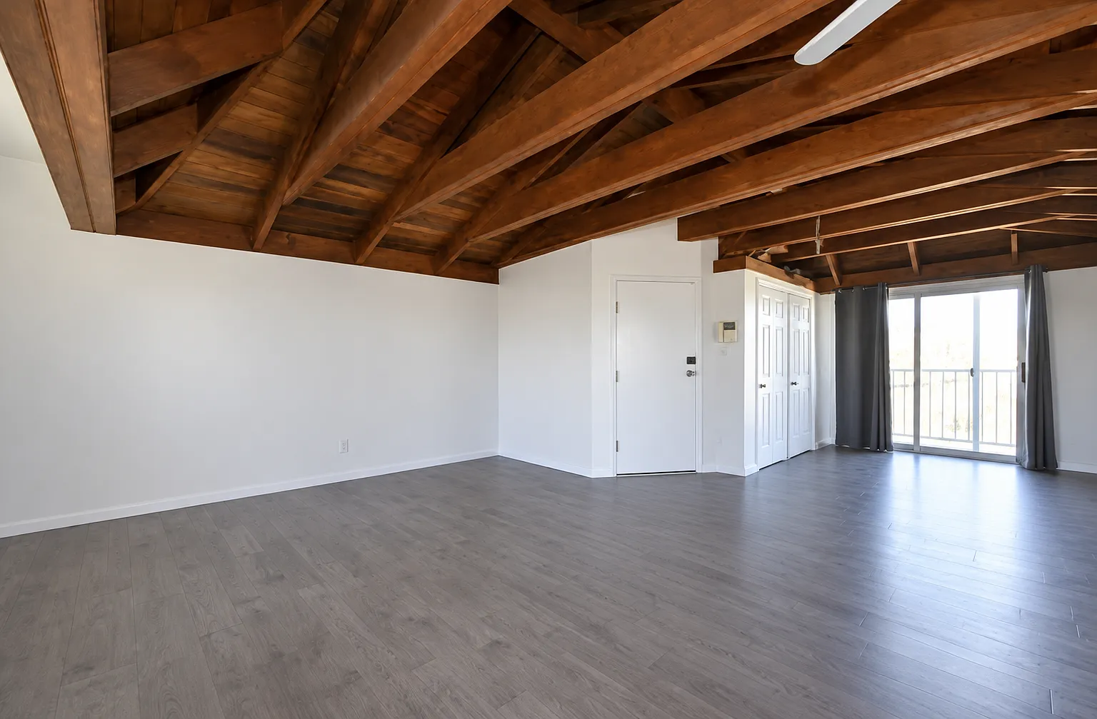 Studio, 650 sqft, $2,000 — Photo 4