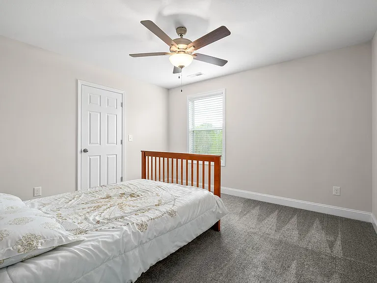 1046 Winesap Rd — Photo 11