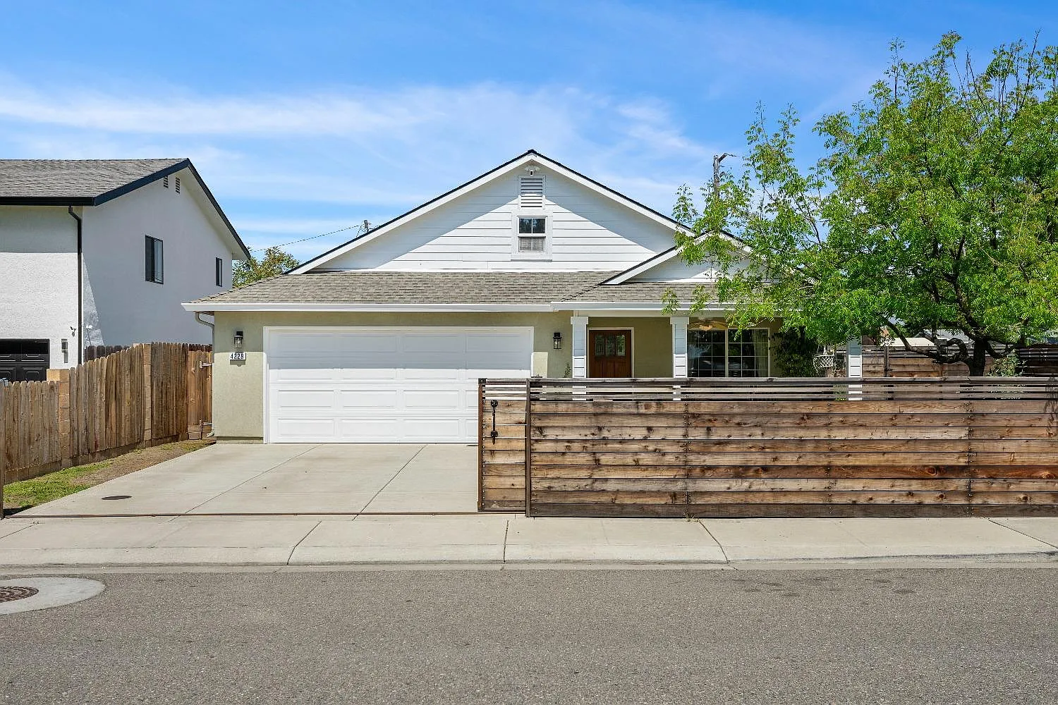 4229 Lucinda Ave photo 1