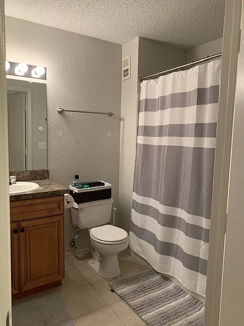 Two full bathrooms with bathtubs