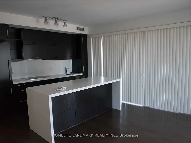 1080 Bay St #2510 — Photo 5